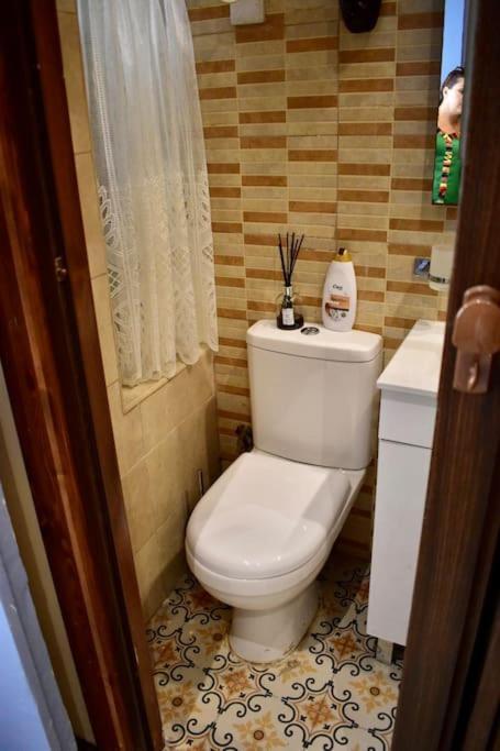 City Centre Pied-A-Terre Near Food Market And Walking Distance To Bus Terminus فاليتا المظهر الخارجي الصورة